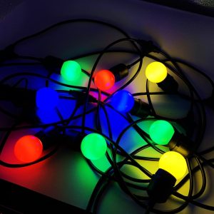 Catena lumino c/lampadine multicolor led connettabile-732