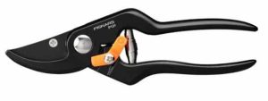 Forbice da giardino per potatura Bypass Fiskars P131-0