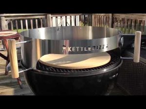 KIT KETTLEPIZZA DELUXE KPDH-22 PER BARBECUE A CARBONE DA 47, 56 E 57 CM-1709