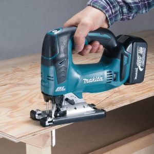 Seghetto Alternativo a batteria 18v Makita DJV182ZJ-2190