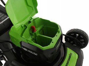 Tosaerba a batteria trazionato 48v 4ah Greenworks-2852
