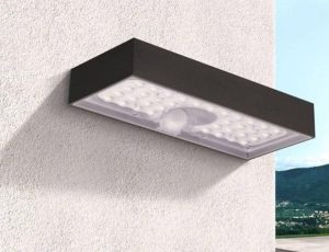 Luce da muro Domino con pannello solare-3127