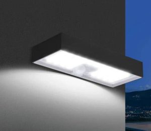 Luce da muro Domino con pannello solare-3128