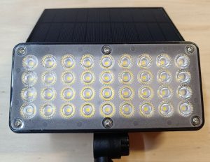 Faretto led solare Square con picchetto 5W 400Lm-3905