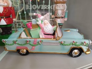 Babbo Natale su auto vintage-4482
